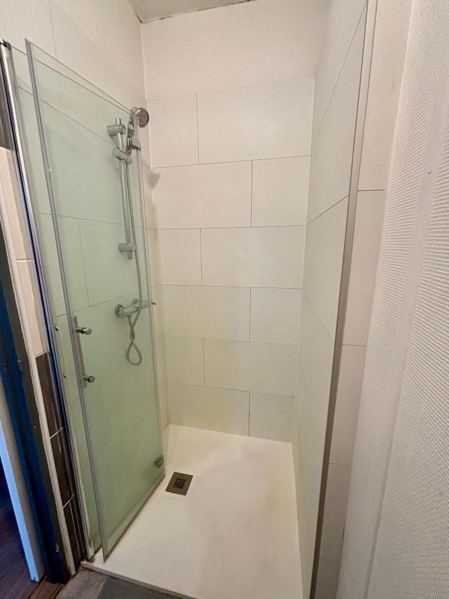Agreable Maison De Ville Avec Jardin Сен Дизие Екстериор снимка